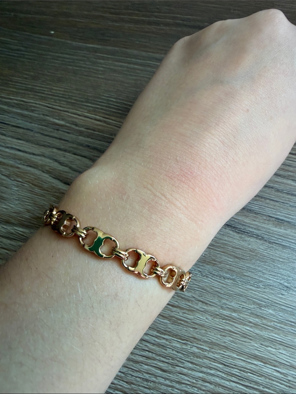 Tory Burch | Adjustable Bangle Gold Tone Link Bracelet - Women's Jewelry